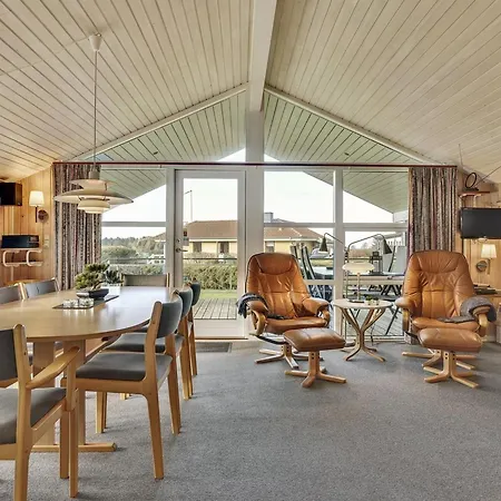 Hjalmar - 400m From The Sea By Interhome *