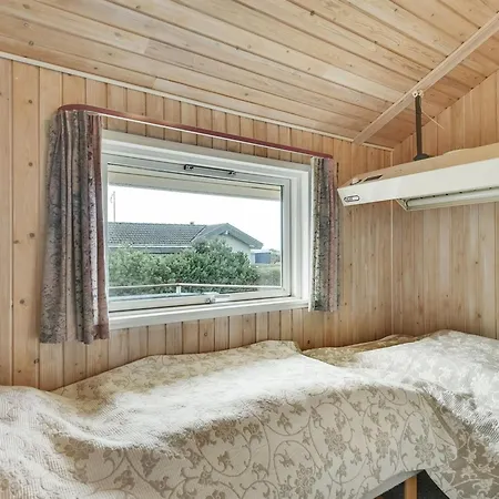 Hjalmar - 400m From The Sea By Interhome
